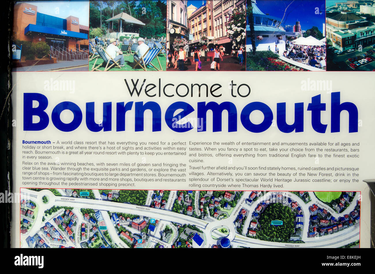 Bienvenido a Bournemouth firmar y mapa de ubicación en el paseo marítimo de Bournemouth, Dorset, Reino Unido Foto de stock