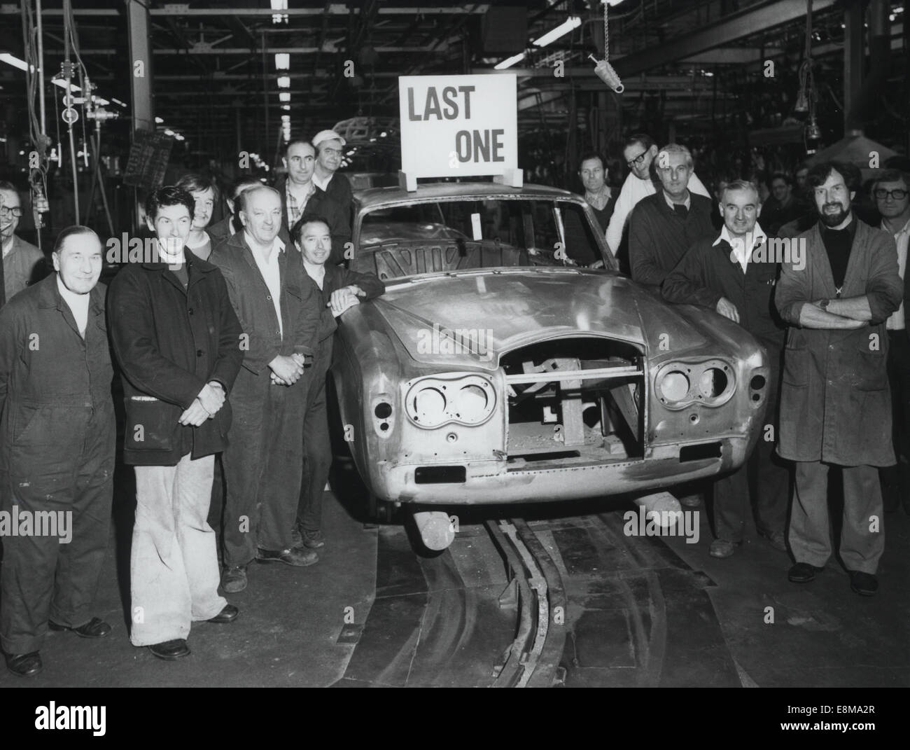 Memory Lane 20.10.2014 El final de la línea para el Rolls-Royce Silver Shadow en la década de 1970 y de la MG en 1980. Foto de stock