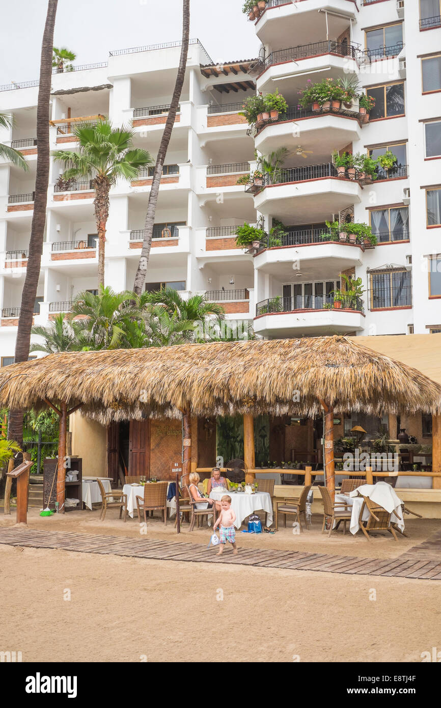 federación Relación Llevar La Palapa - un restaurante frente a la playa en la Playa Los Muertos en Puerto  Vallarta, Jalisco, México Fotografía de stock - Alamy