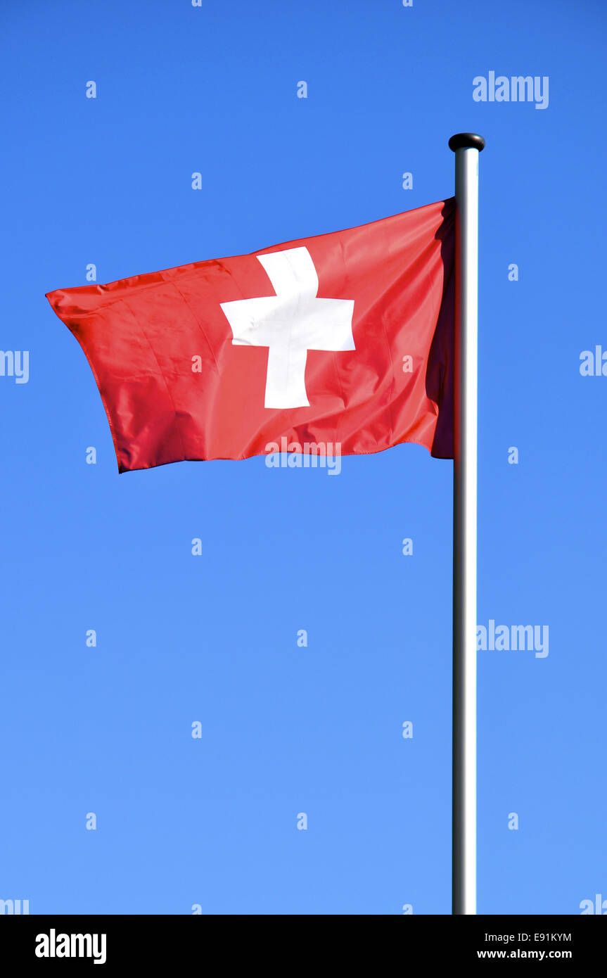 Ondeando la bandera de suiza fotografías e imágenes de alta resolución