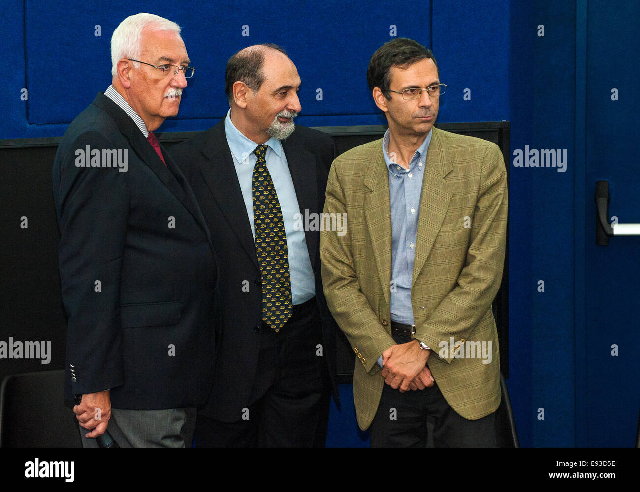 Italia Turín Piamonte Pino Torinese Inauguración de la nueva zona de museos del Museo de Turín planetario astronomía y espacio INFINI.Al 17 de octubre de 2014 - Planetario -astronauta italiano Umberto Guidoni invitado habla sobre sus experiencias como astronauta Foto de stock