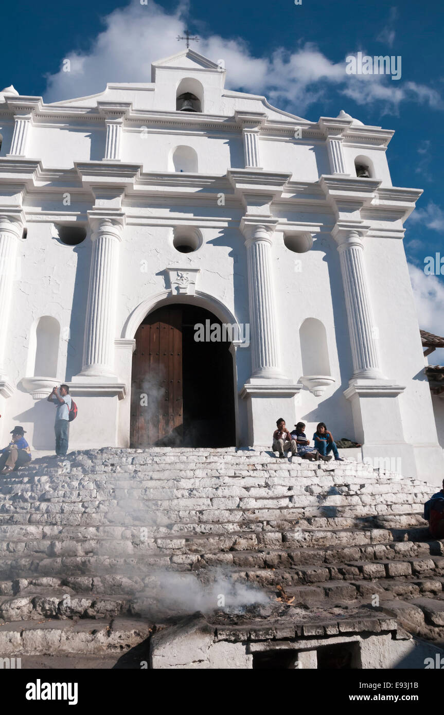 Iglesia de santo tomas chichicastenango fotografías e imágenes de alta  resolución - Alamy