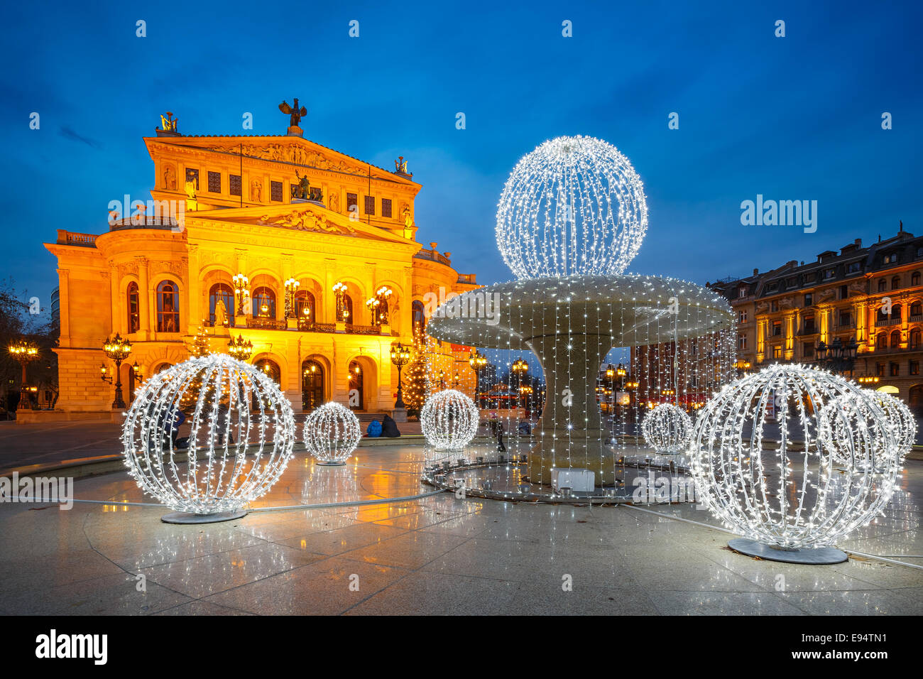 Alte Oper en Frankfurt. Foto de stock