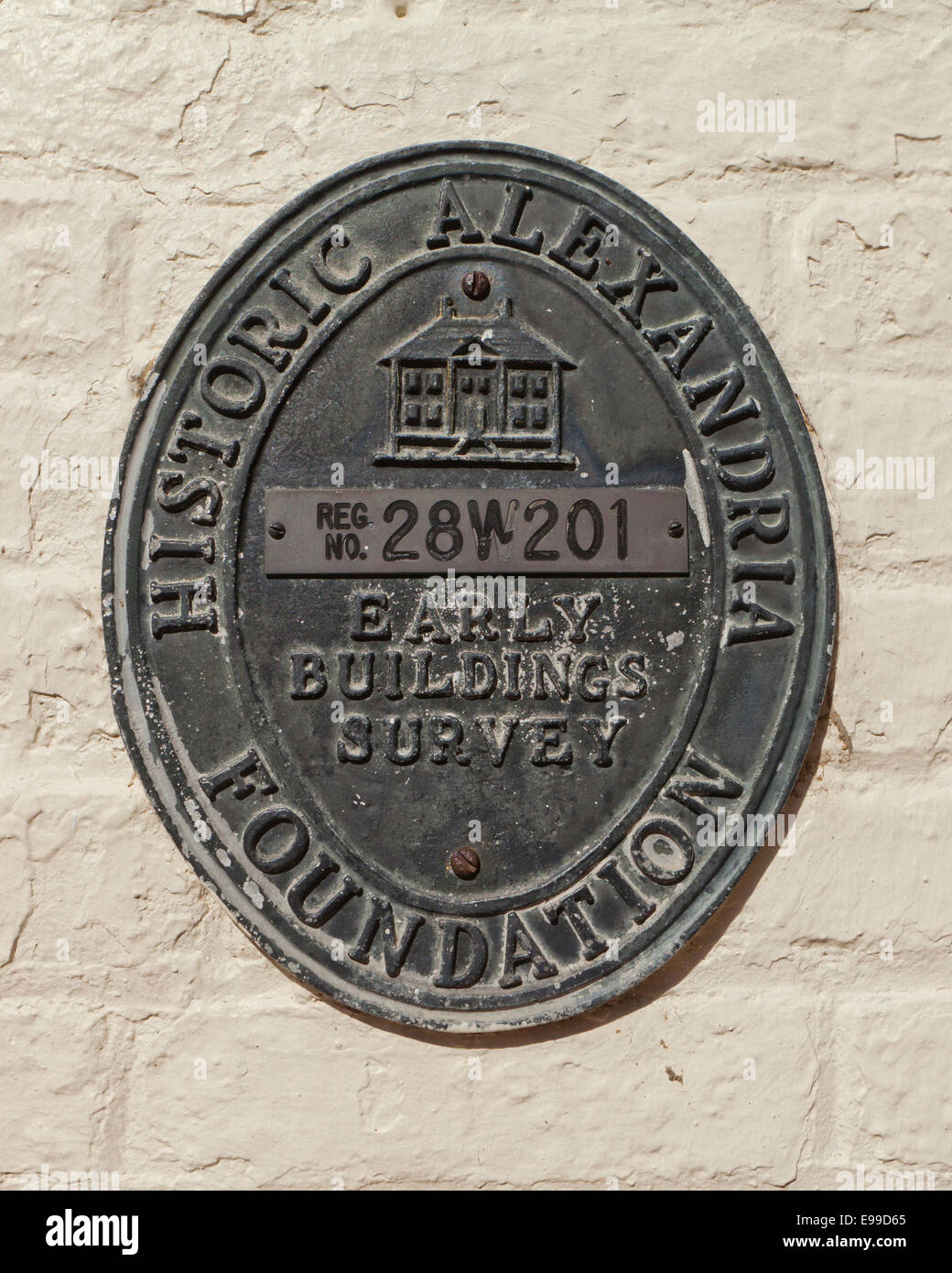 Edificio histórico plaque - Alexandria, Virginia, EE.UU. Foto de stock