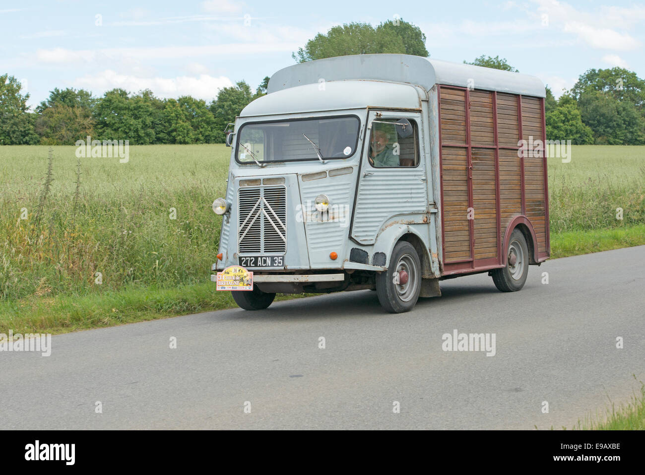 Citroën HY 72 de 1968 en el Tour de Bretagne, Francia 2014 Foto de stock