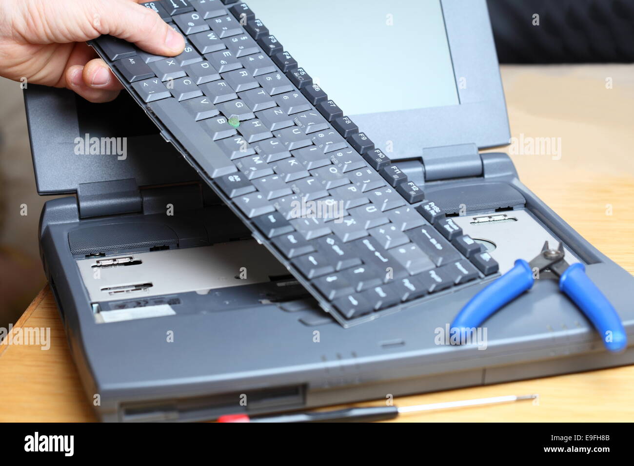 reparación notebook Foto de stock