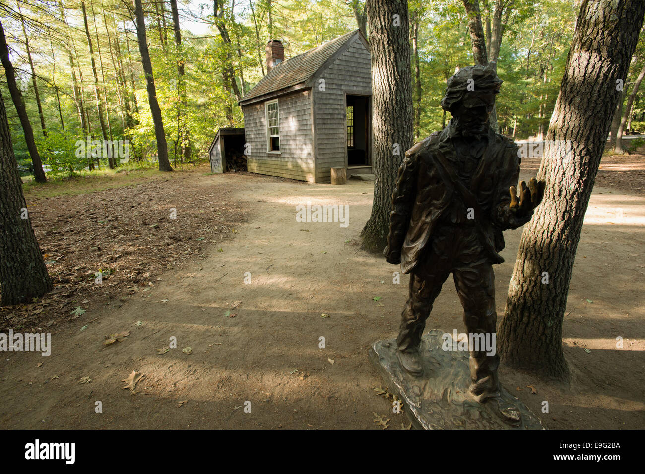 Réplica de la casa de Henry David Thoreau Walden Pond State Reservation Concord MA Massachusetts Foto de stock