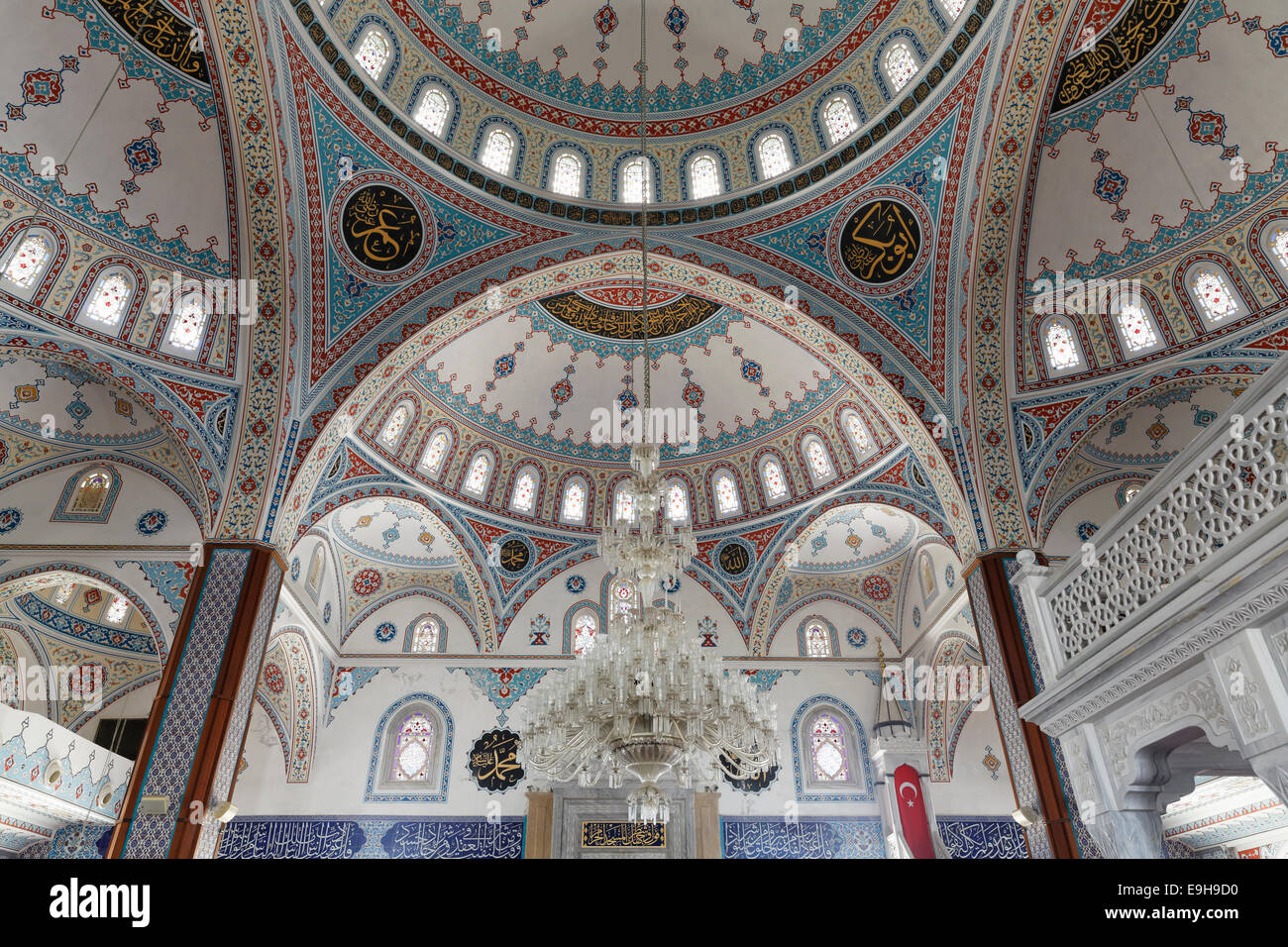 Las pinturas del techo, Merkez Kulliye Mezquita, Manavgat, provincia de Antalya, Turquía Foto de stock