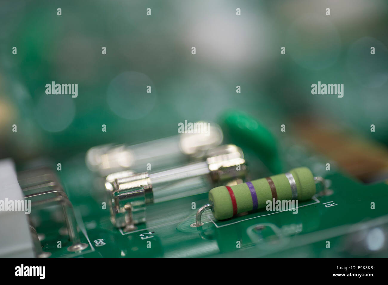Circuit board fuse fotografías e imágenes de alta resolución - Alamy