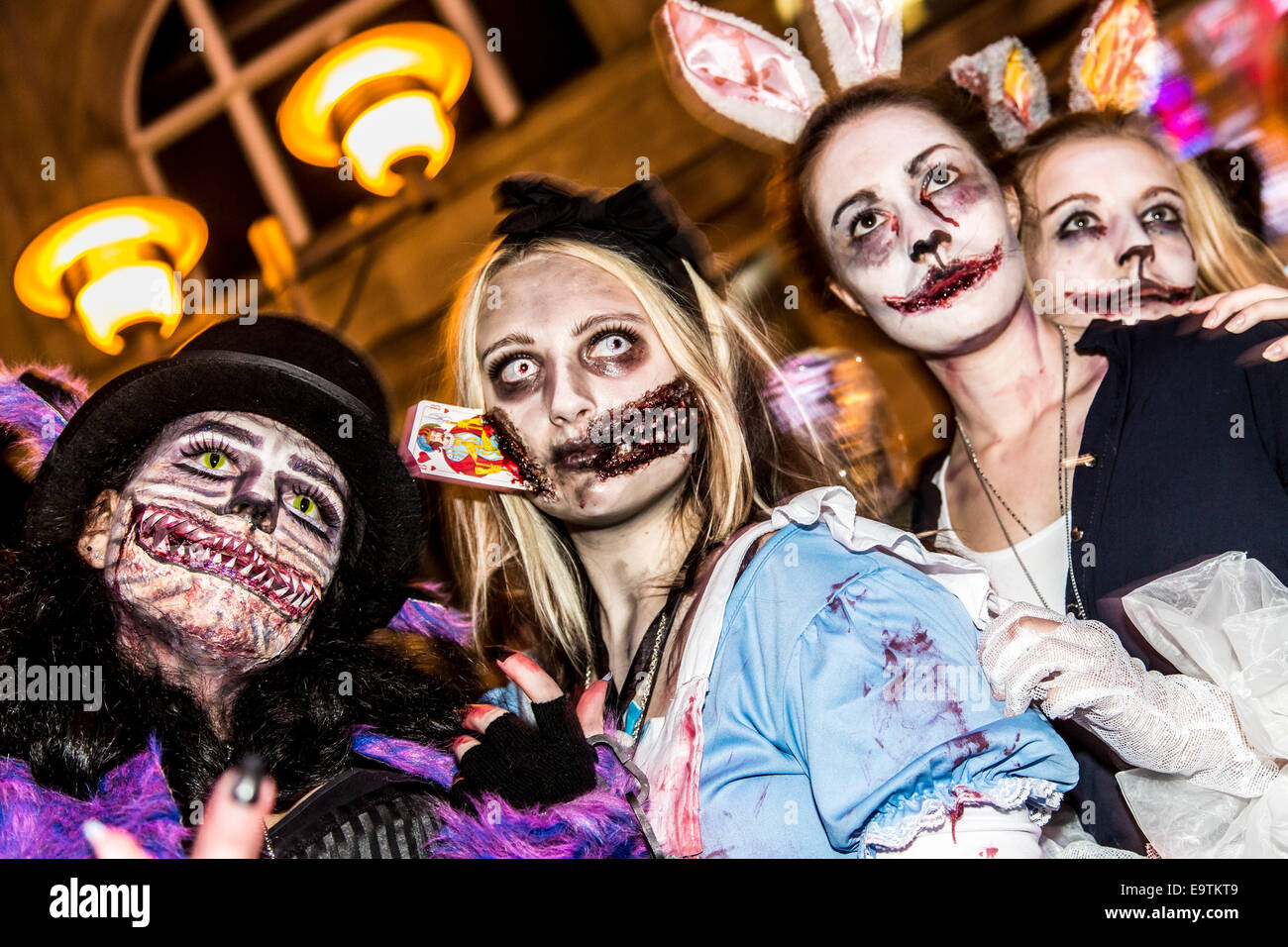 Halloween makeup fotografías e imágenes de alta resolución - Alamy