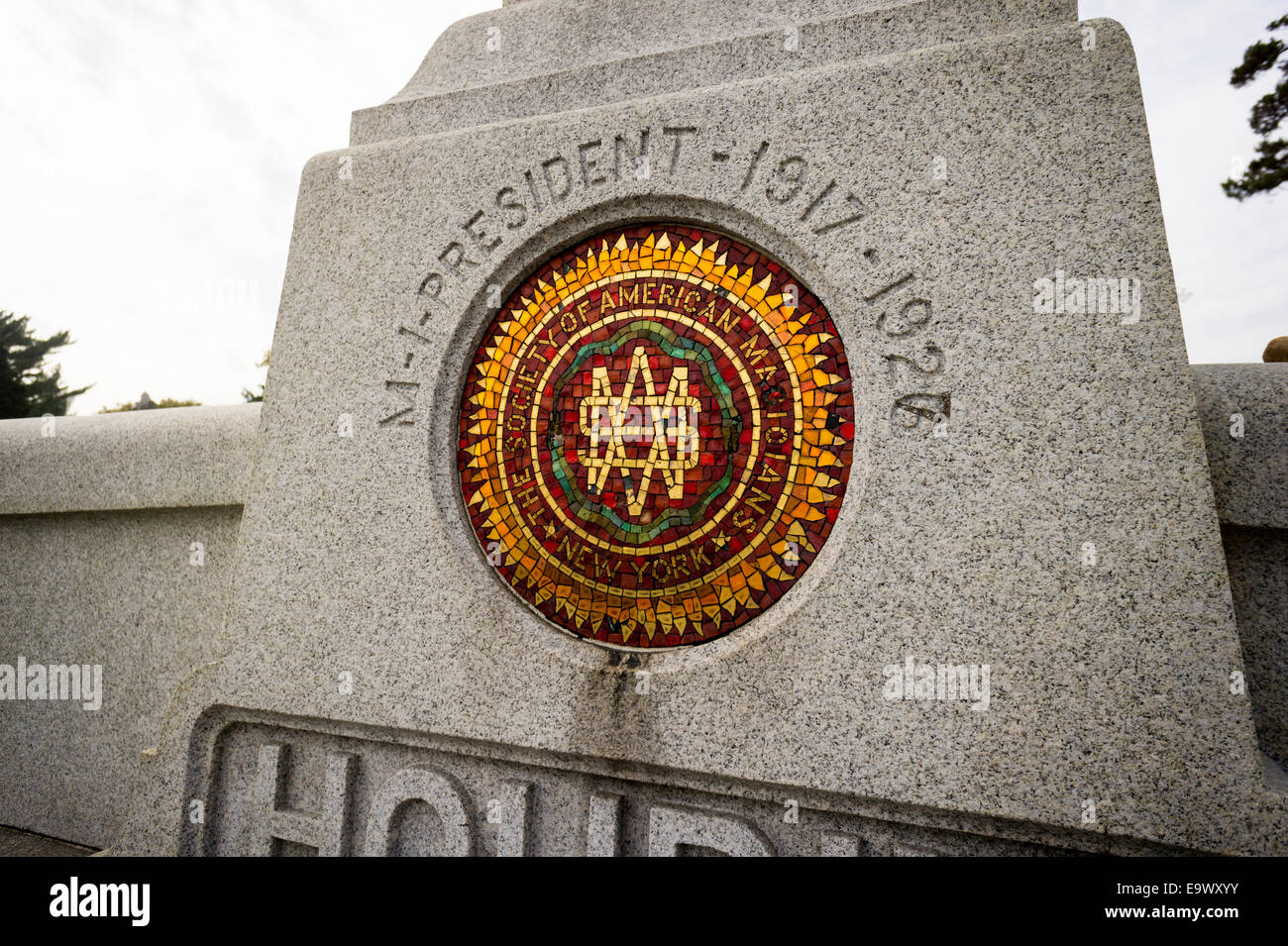 El lugar de descanso final de la célebre artista del escape y el mago