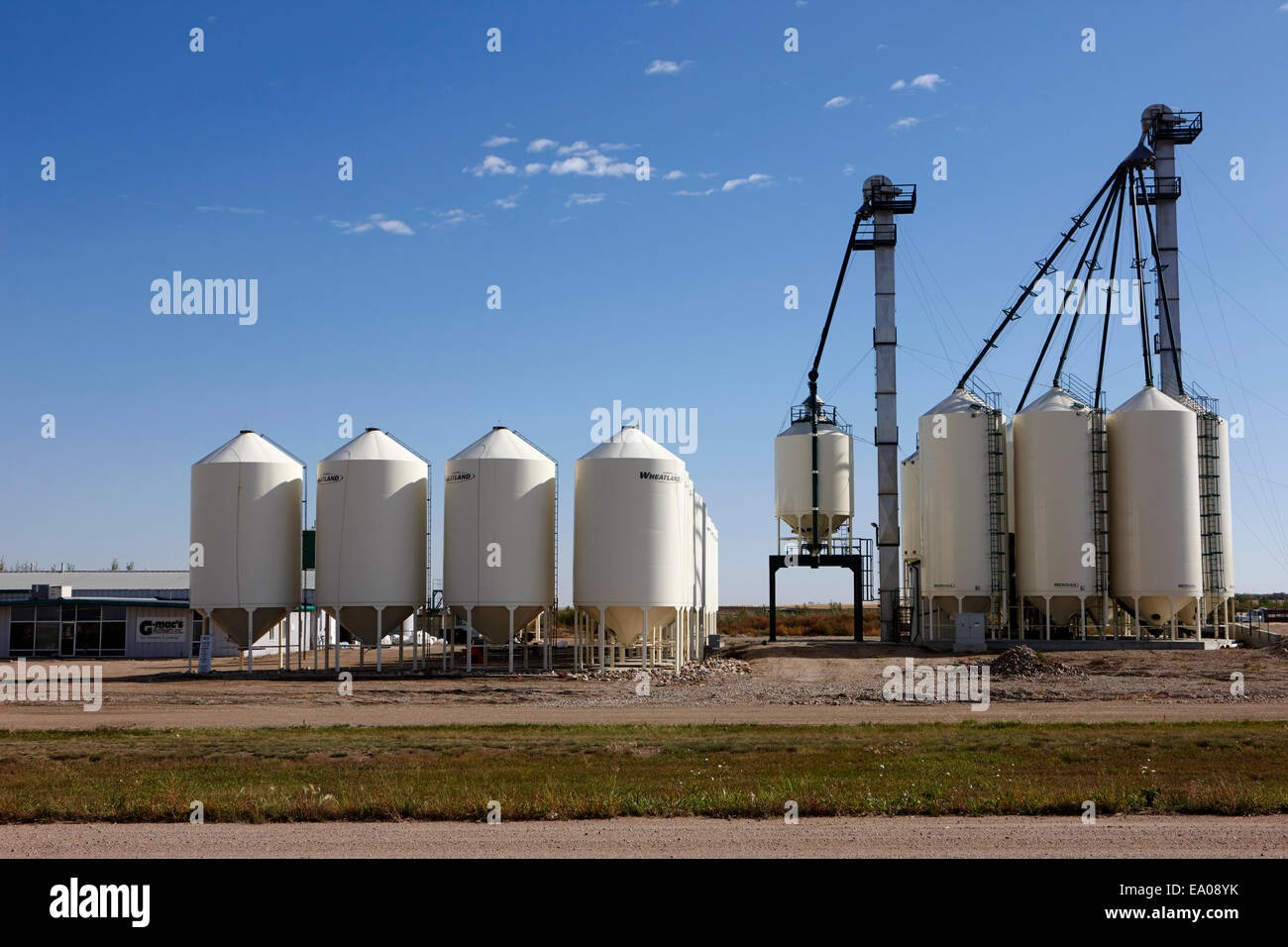 Tolvas de almacenamiento fotografías e imágenes