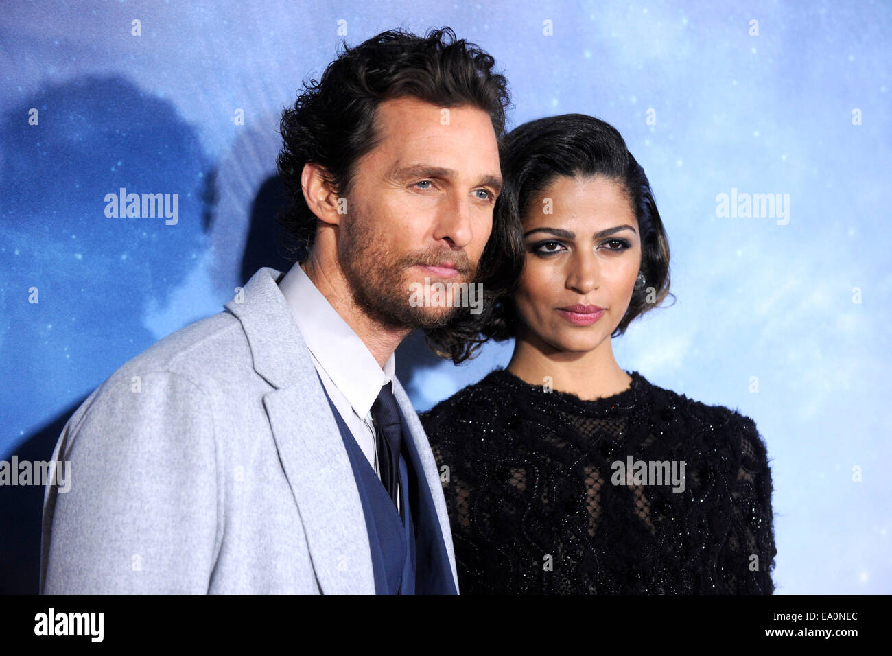 Matthew McConaughey y Camila Alves asistir a la 'Interstellar' Nueva York estreno en AMC Lincoln Square Theatre el 3 de noviembre de 2014 en la Ciudad de Nueva York/Picture Alliance Foto de stock