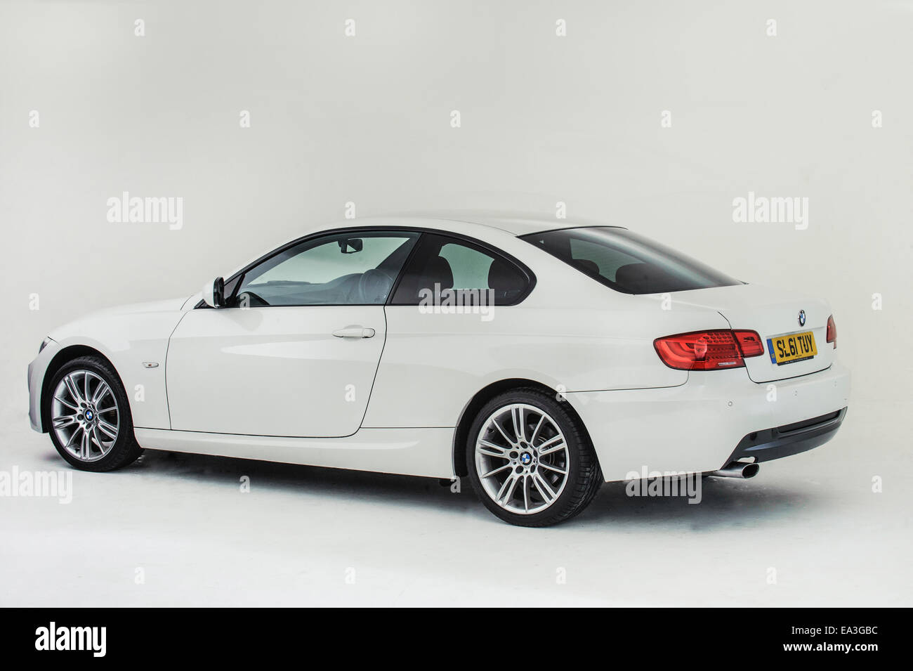 2011 BMW Serie 3 Coupe Fotografía de stock - Alamy