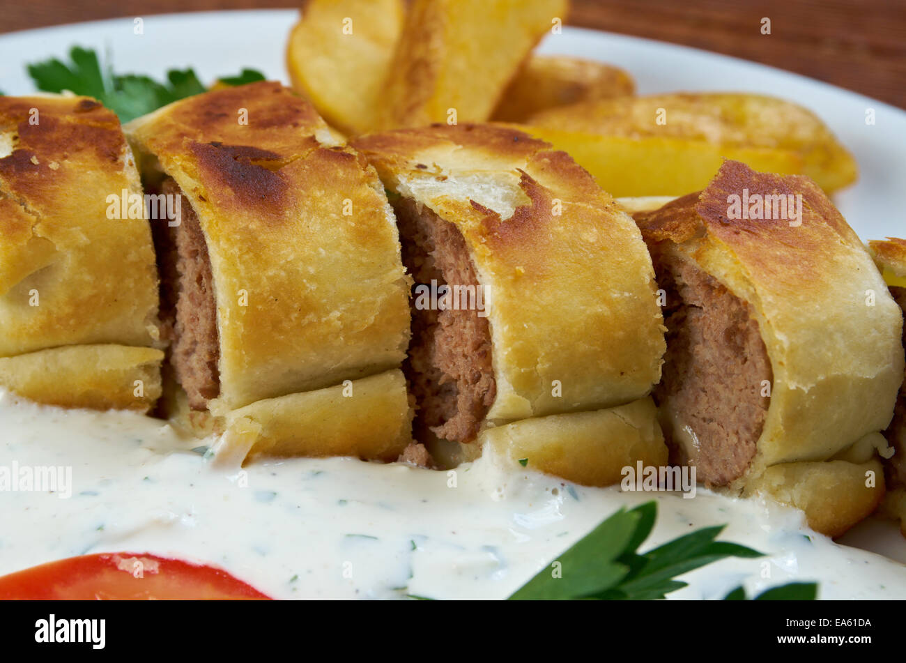 Pastel de carne turco fotografías e imágenes de alta resolución Alamy