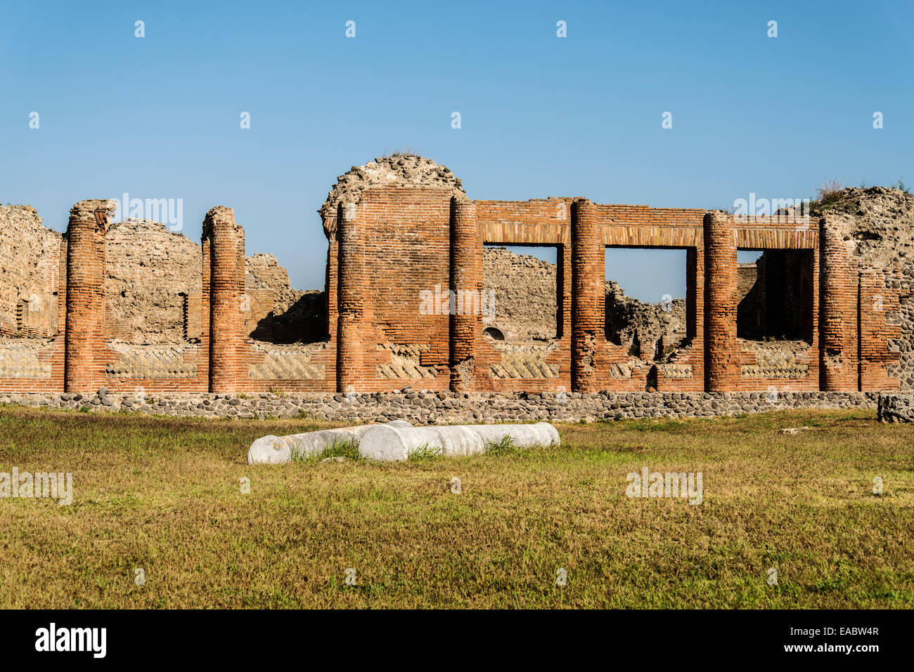 Ruinas romanas de la ciudad perdida de Pompeya, Italia Foto de stock