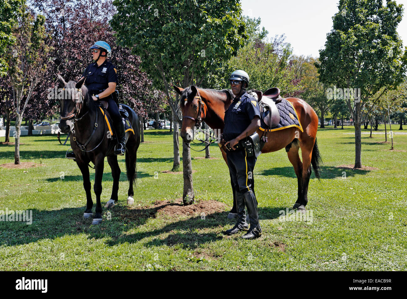 Montado Policías de la ciudad de Nueva York Flushing Meadows Corona Park Queens, Nueva York Foto de stock