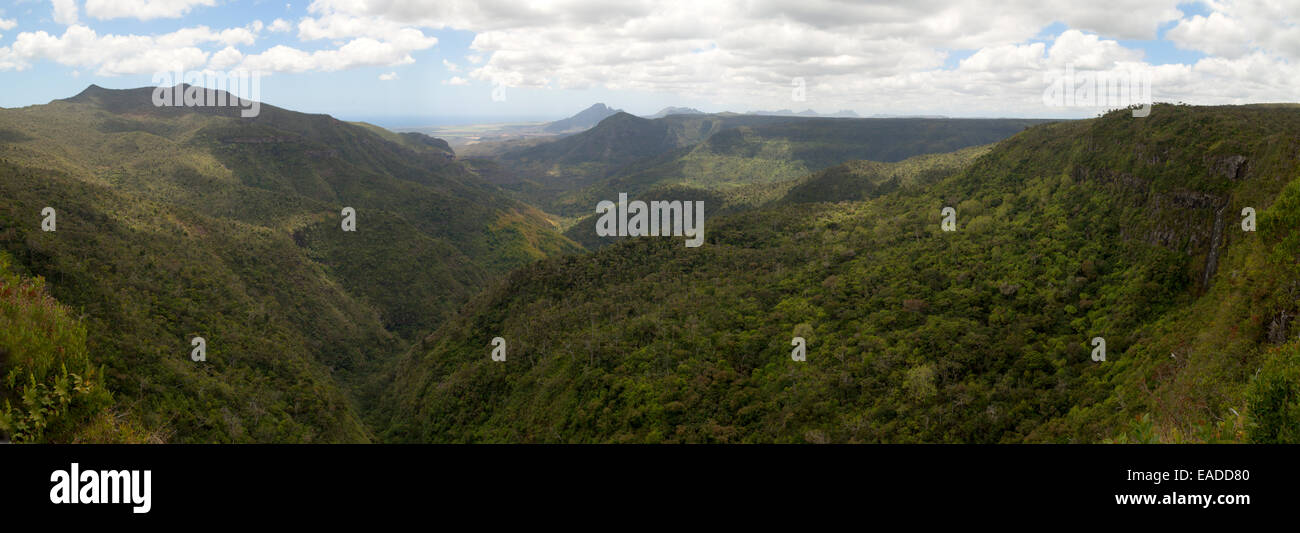 Vista panorámica del Parque Nacional de las Gargantas del Río Negro, sur de Mauricio Foto de stock