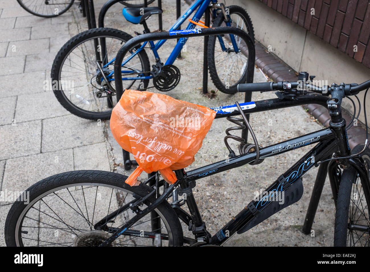 Plastico para cubrir online bicicletas