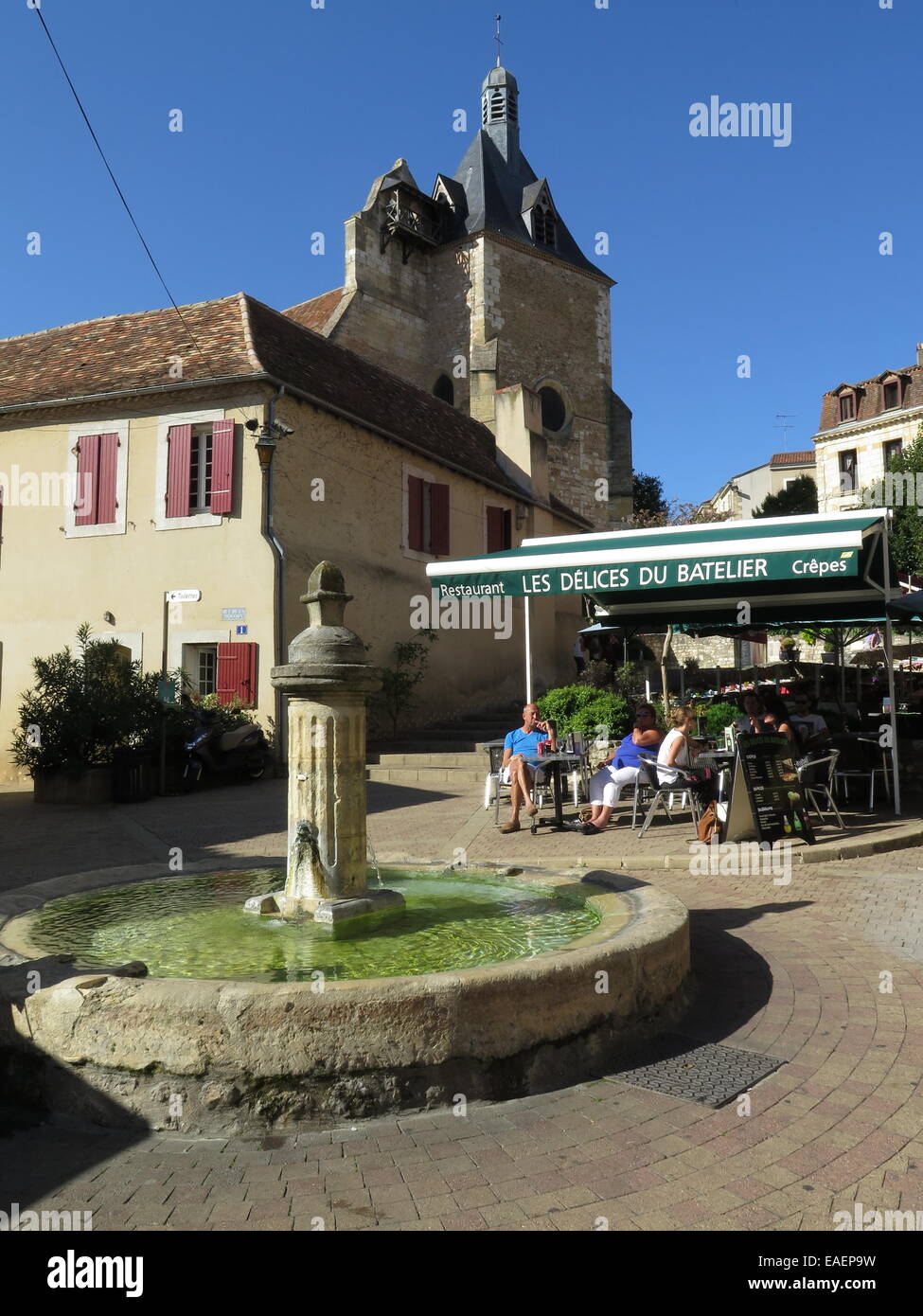 Fuente de agua en Bergerac, Burdeos, Francia Foto de stock