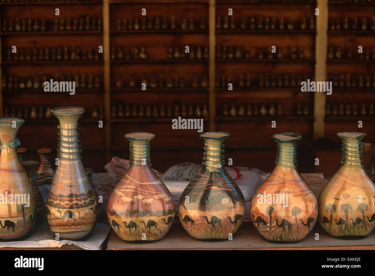 Fondo de botella llena de arena de colores Fotografía de stock - Alamy