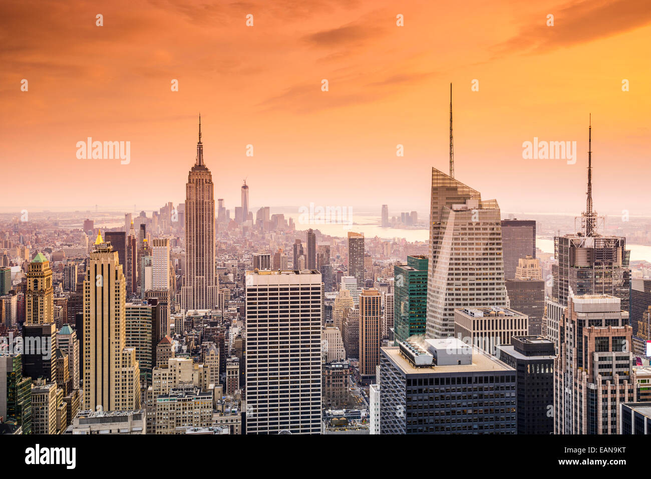 La Ciudad de Nueva York, EE.UU., el horizonte de la ciudad de Midtown Manhattan. Foto de stock