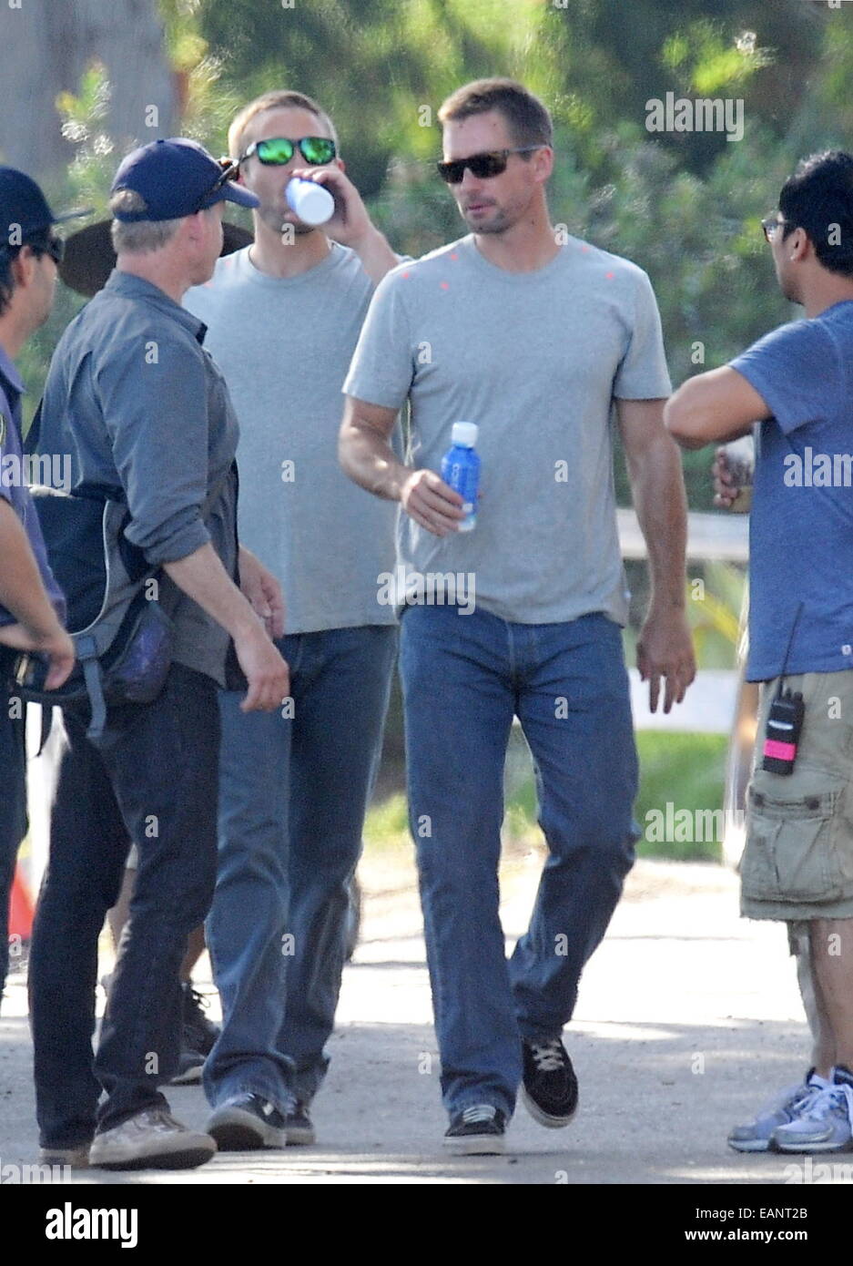 Jordana Brewster fue visto en el set de 'Rápido y furioso 7' con Cody y Caleb Walker. Los Walker