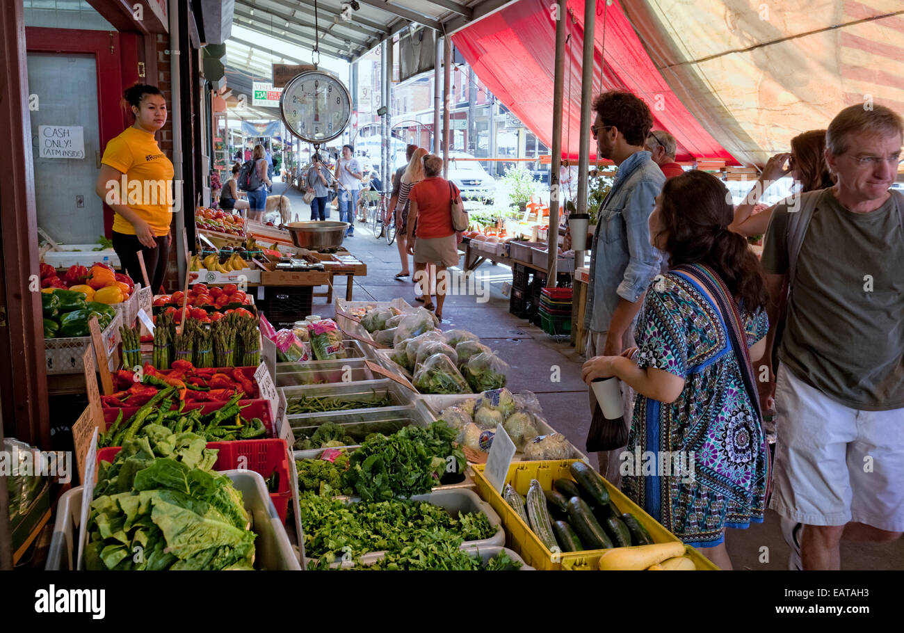 El mercado italiano - 9th Street, Philadelphia, PA Foto de stock