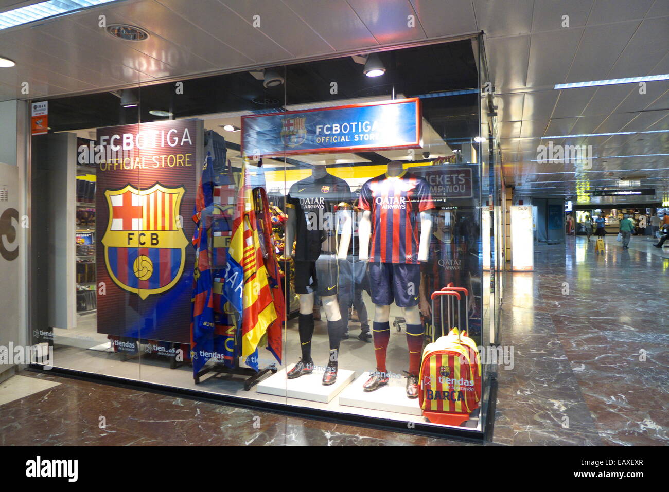 España Cataluña Barcelona Fan club FC Barcelona Tienda de souvenirs  Fotografía de stock - Alamy