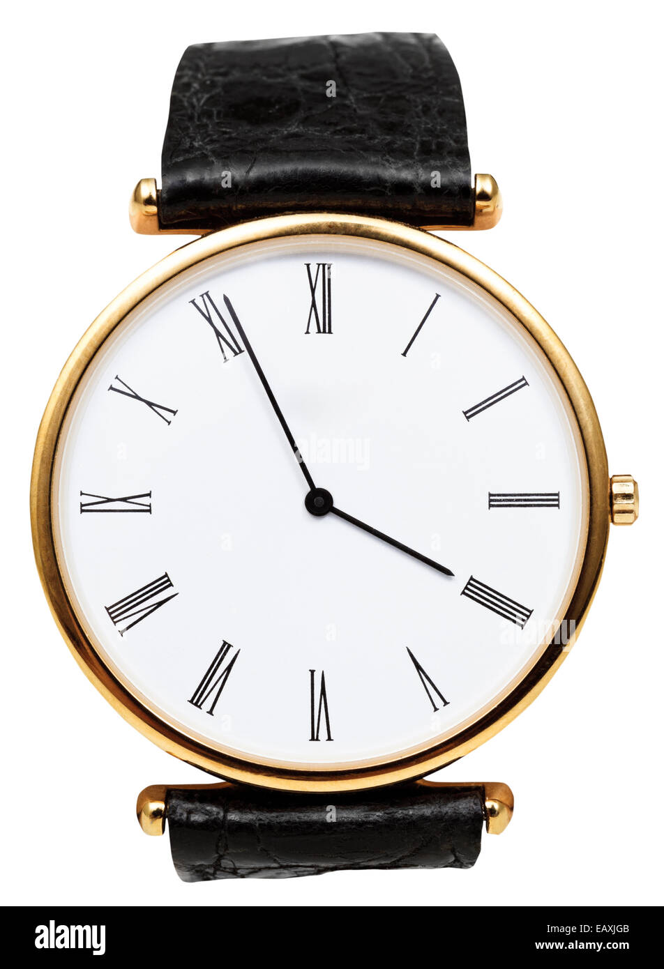 Cinco minutos para four o'clock en dial del reloj de pulsera aislado sobre fondo blanco. Foto de stock
