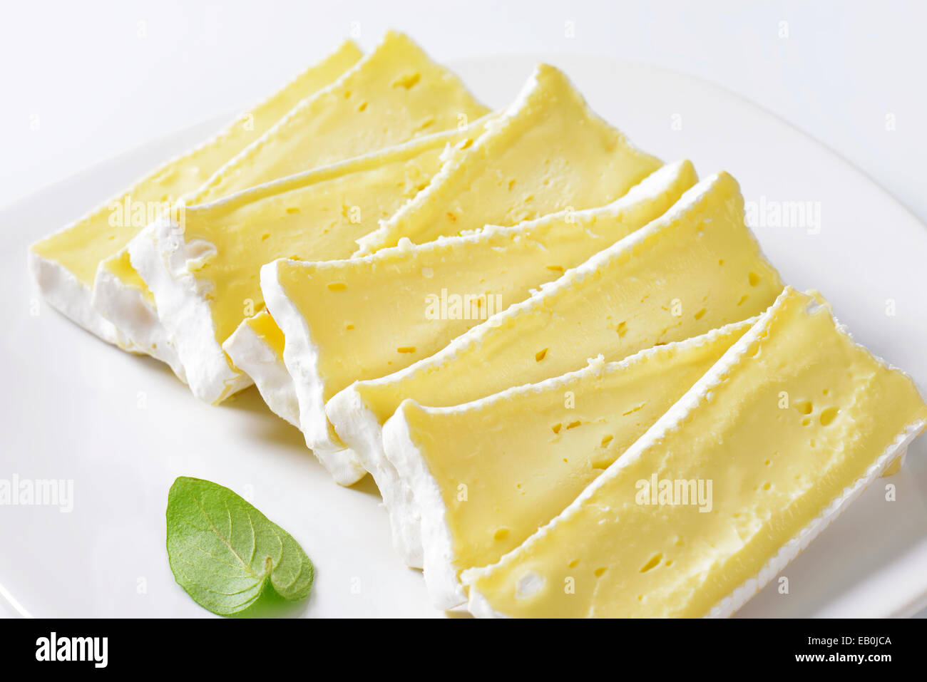 Carré de l'Est - Francés - queso de leche de vaca con corteza blanca Foto de stock