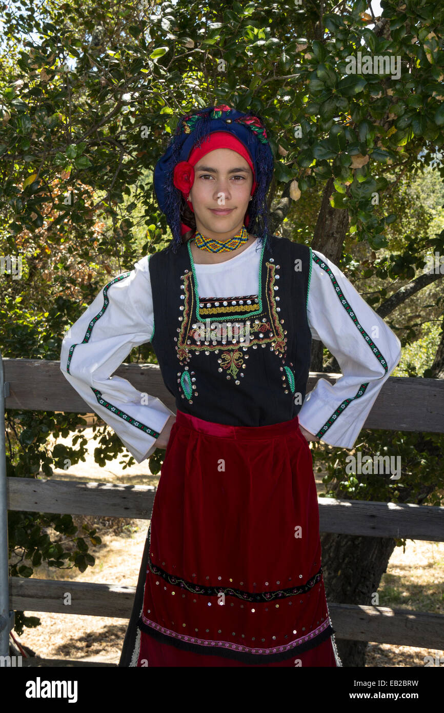 1, una chica, Greek-American Greek-American, niña, bailarín, bailarina, Folk Festival griego de Marin, Novato, Marin County, California Foto de stock