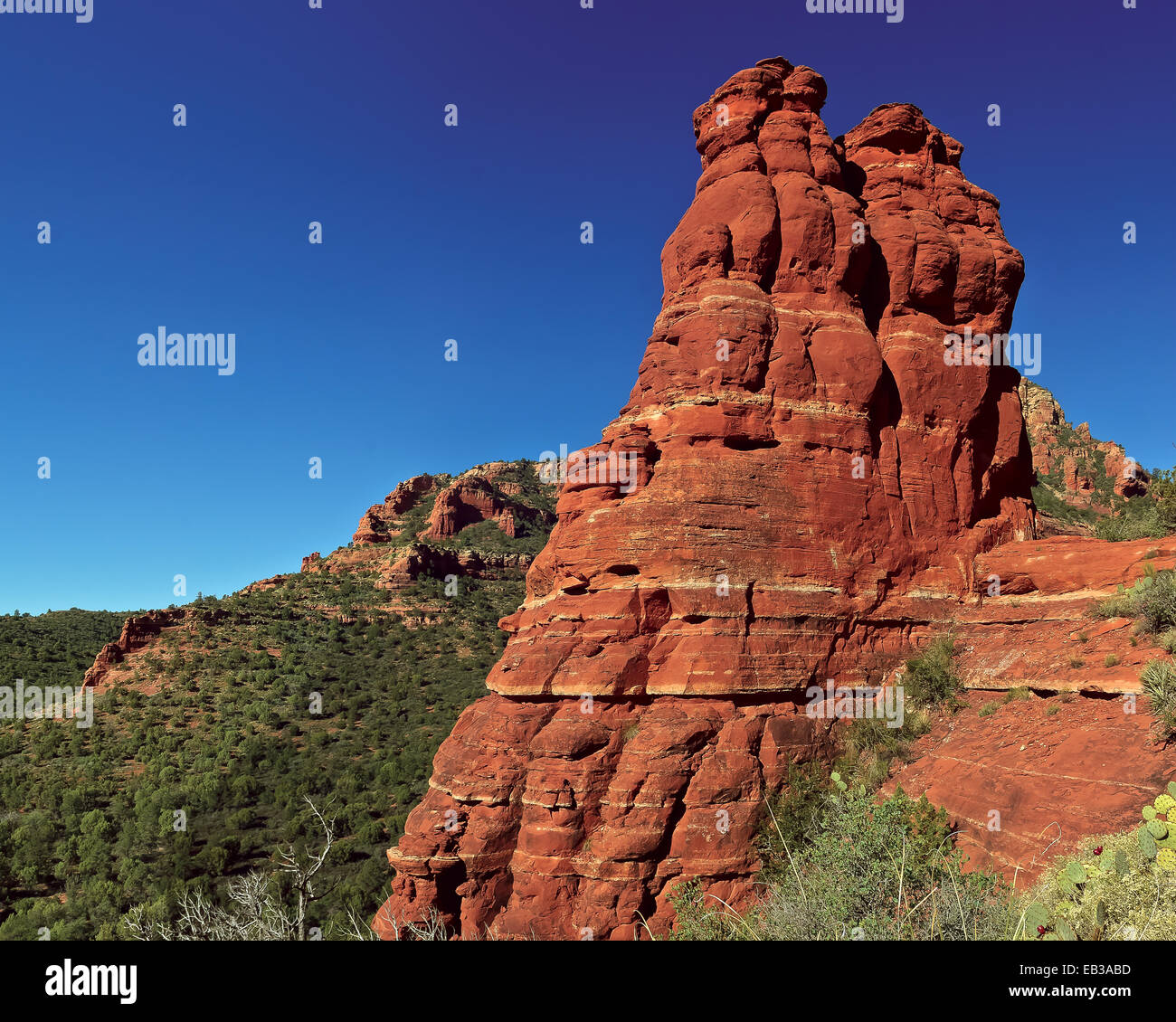 Ee.Uu., Arizona, del Condado de Yavapai, Sedona, Fay Canyon, Vista de Fay Rock Foto de stock