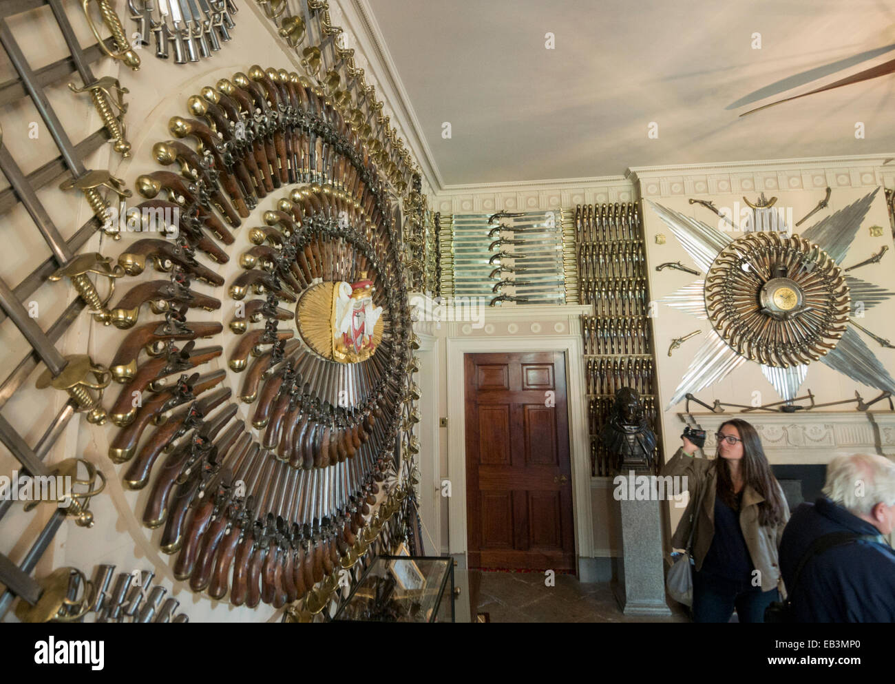 Flintlock pistol mostrar en Culzean Castle, Escocia Foto de stock