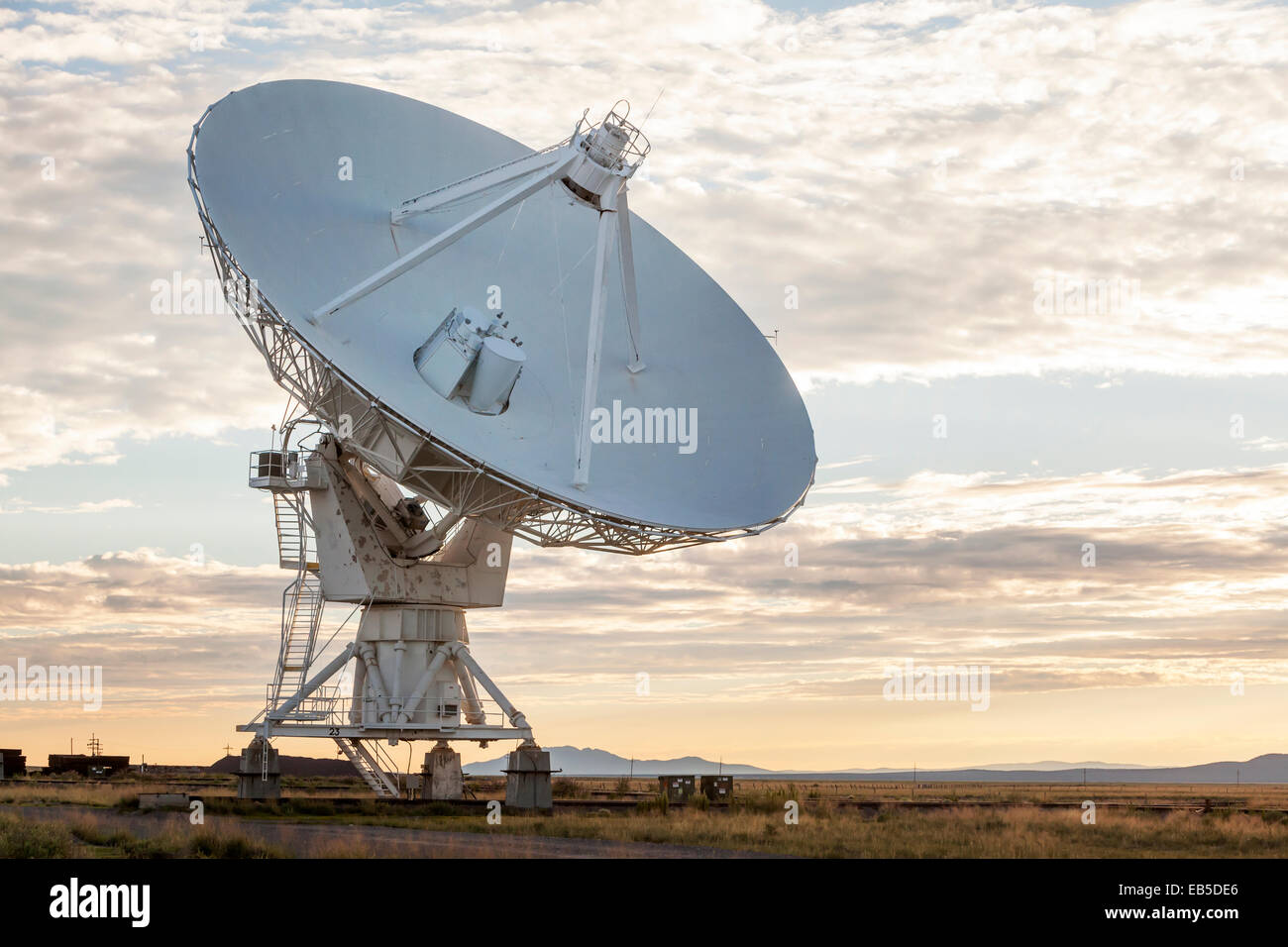 Radio Telescopios para radioastronomía en Socorro, Nuevo México. Foto de stock