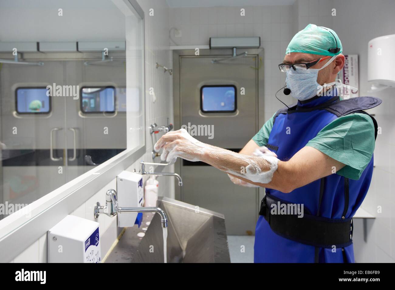 Scrub quirúrgica, lavado de manos, el quirófano de cirugía, Hospital