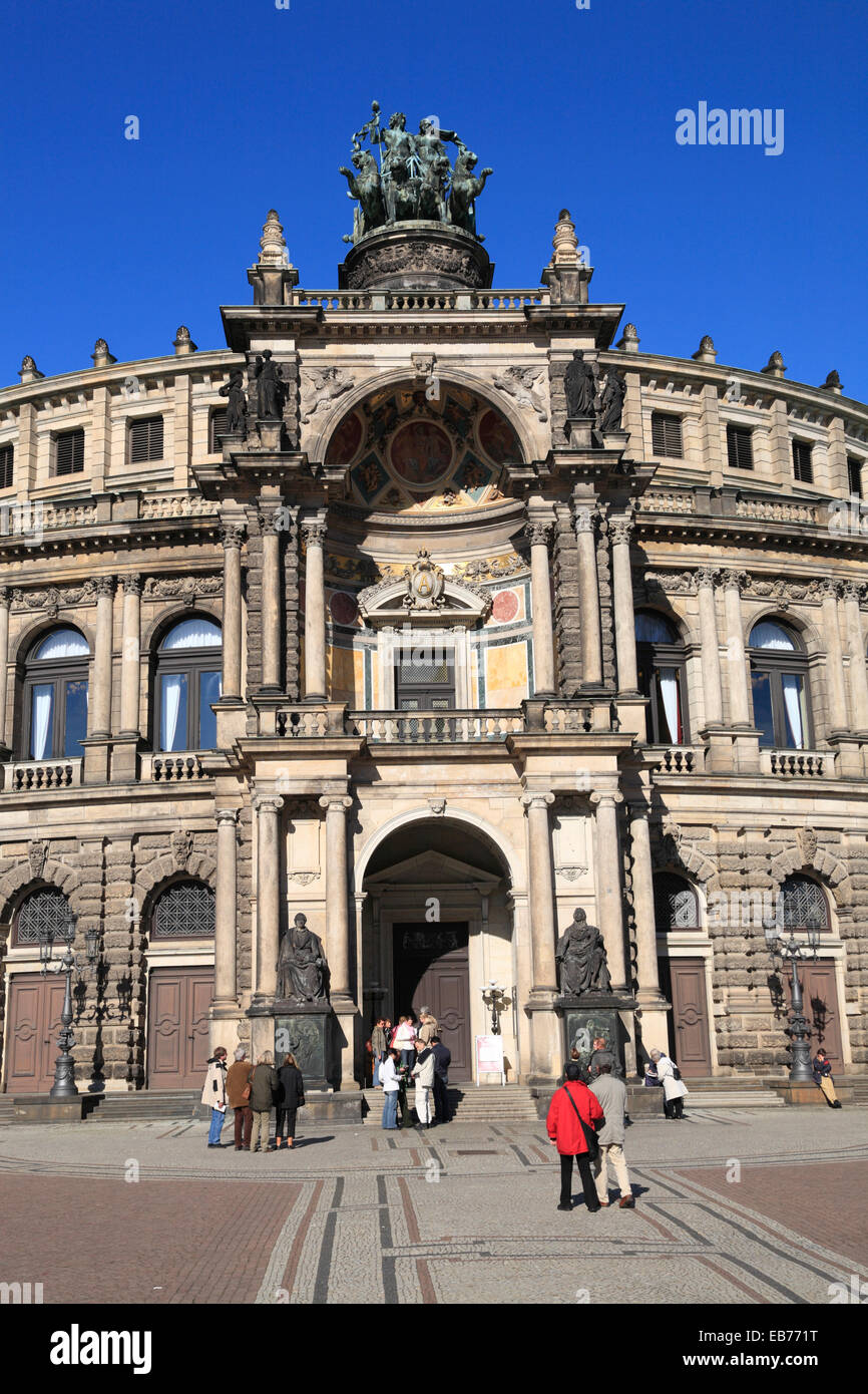 Opera Semper, Semper oper house entrada, Dresde, Sajonia, Alemania, Europa Foto de stock