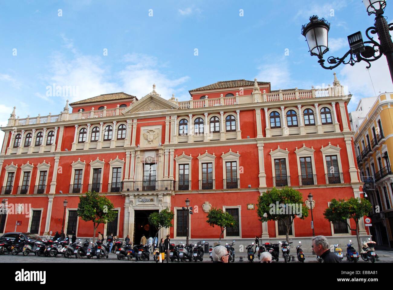 La Real Audiencia de Sevilla, en la actualidad la sede de Cajasol, caja de  ahorros. Plaza de San Francisco, Sevilla, Andalucía Fotografía de stock -  Alamy