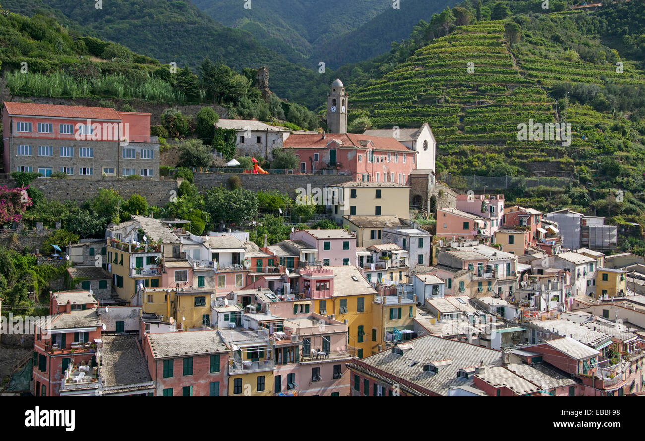 Ciudad de Vernazza Cinque Terre Italia Foto de stock