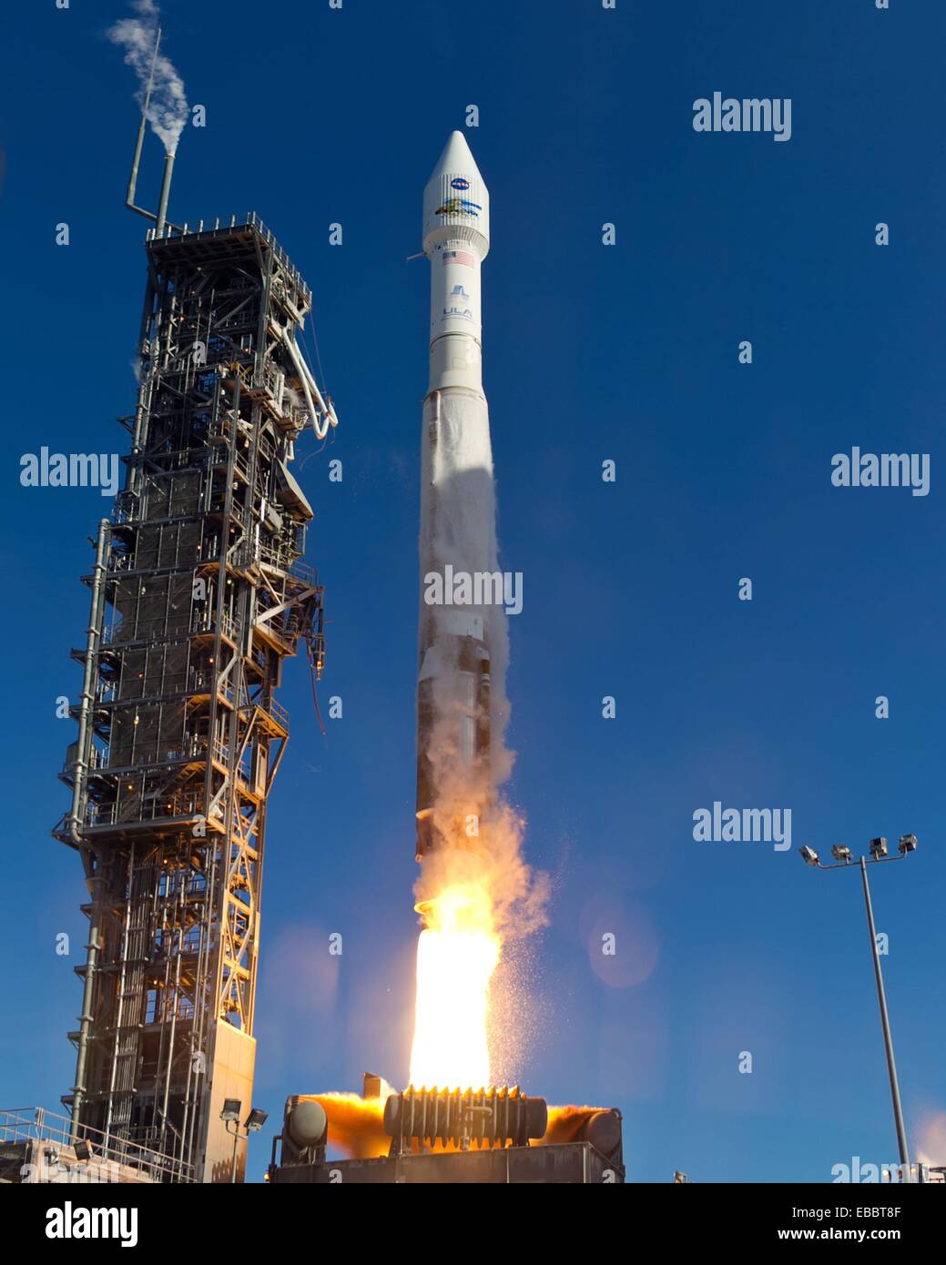 Las Naciones Launch Alliance (ULA) cohete AtlasV con la misión de