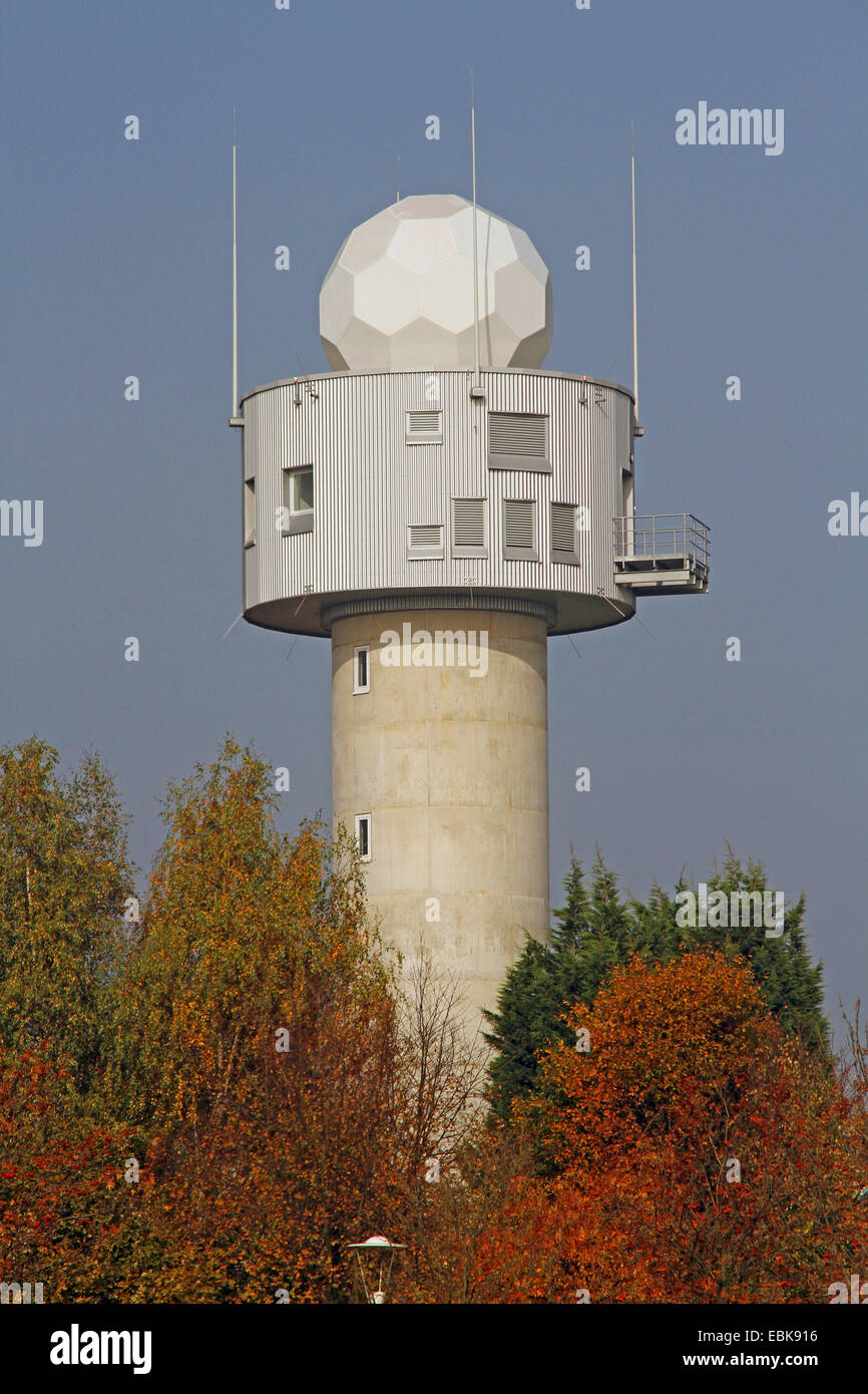 Torre de radar meteorológico, en Alemania, en Renania del Norte-Westfalia, área de Ruhr, Essen Foto de stock