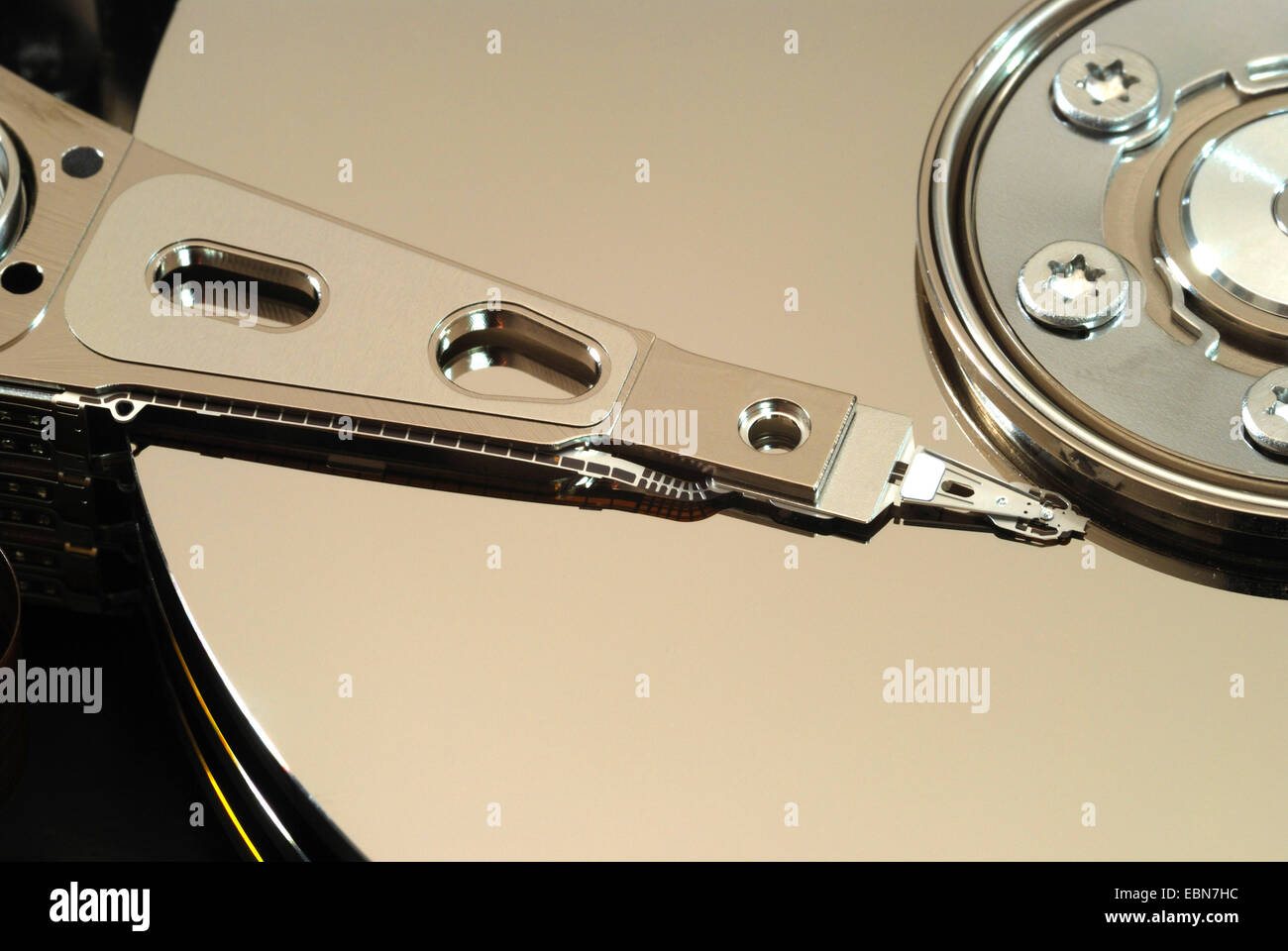 Unidad de disco duro y cabezal de lectura-escritura Fotografía de stock -  Alamy