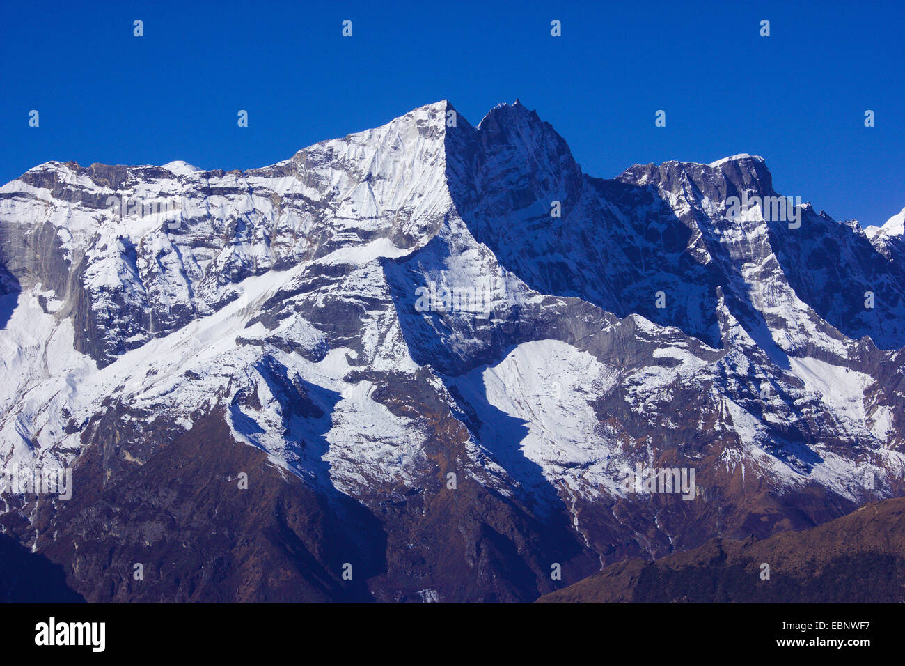 Vista desde Tengboche monasterio Kongde Ri, Nepal, Himalaya, Khumbu Himal Foto de stock