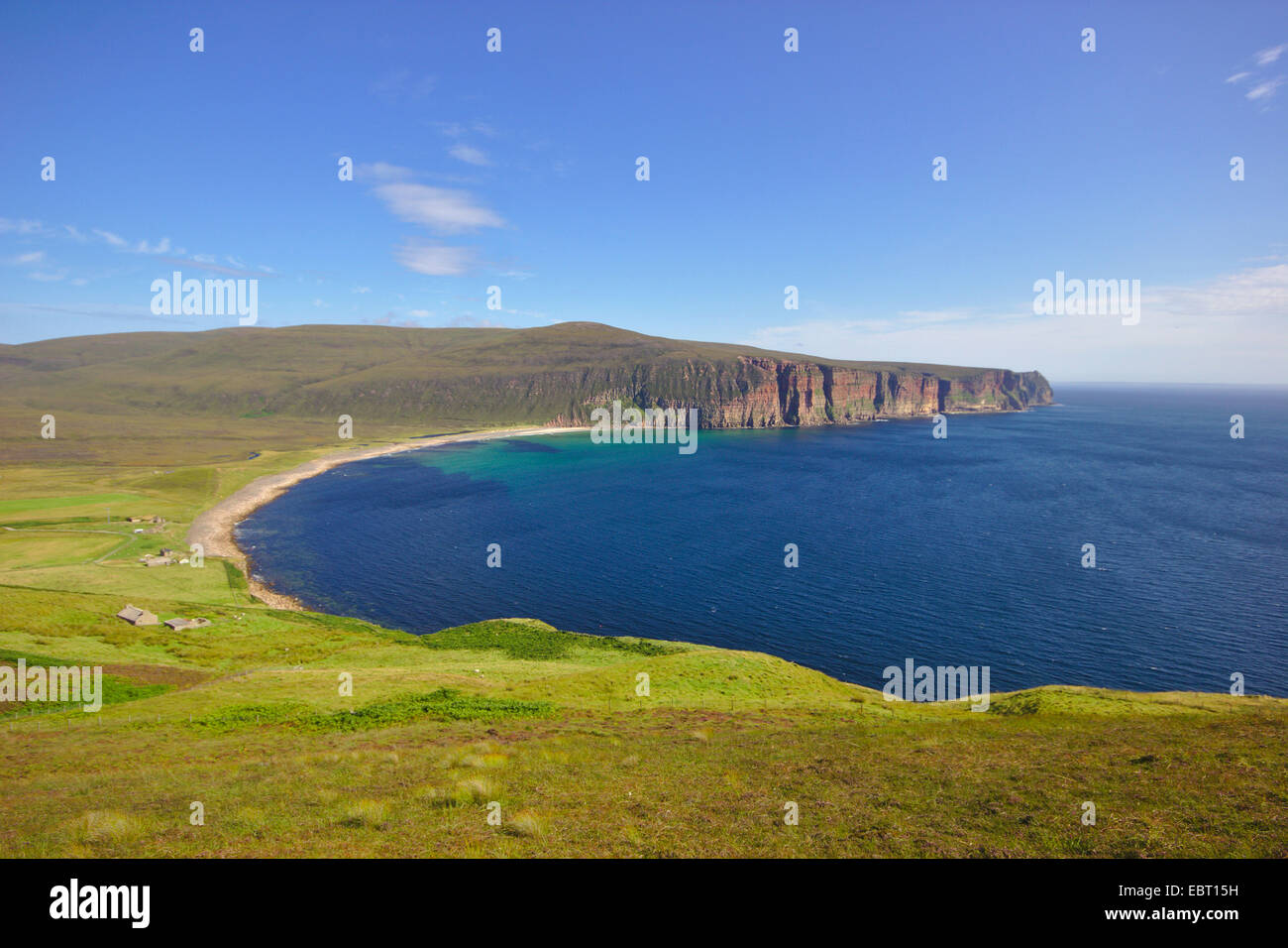 A la vista de la Bahía de Rackwick, Reino Unido, Escocia, Orkney, Hoy Foto de stock