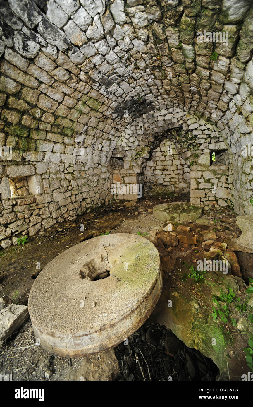 Molino antiguo molino, Croacia, Dalmatien, Vrana ver Foto de stock