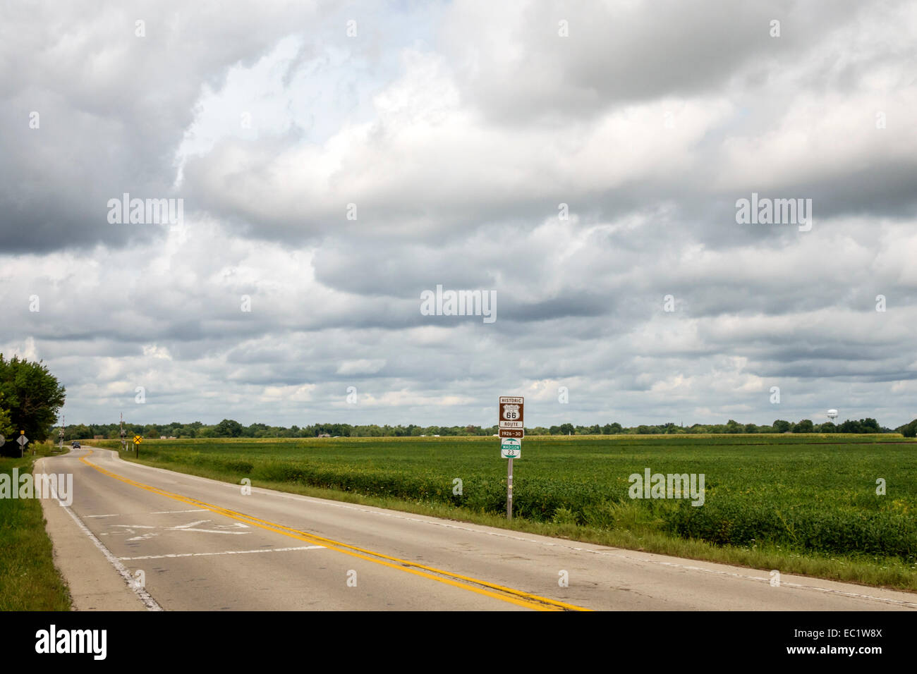 Illinois,Midwest,Staunton,ruta histórica de la autopista 66,paisaje rural,visitantes viajes turismo turismo puntos de referencia cultura cultural,v Foto de stock