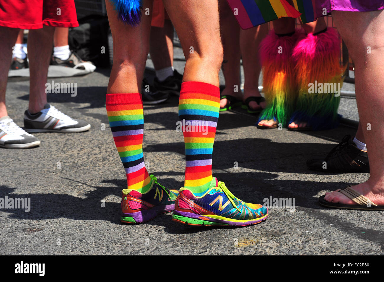 Pride socks fotografías e imágenes de alta resolución - Alamy