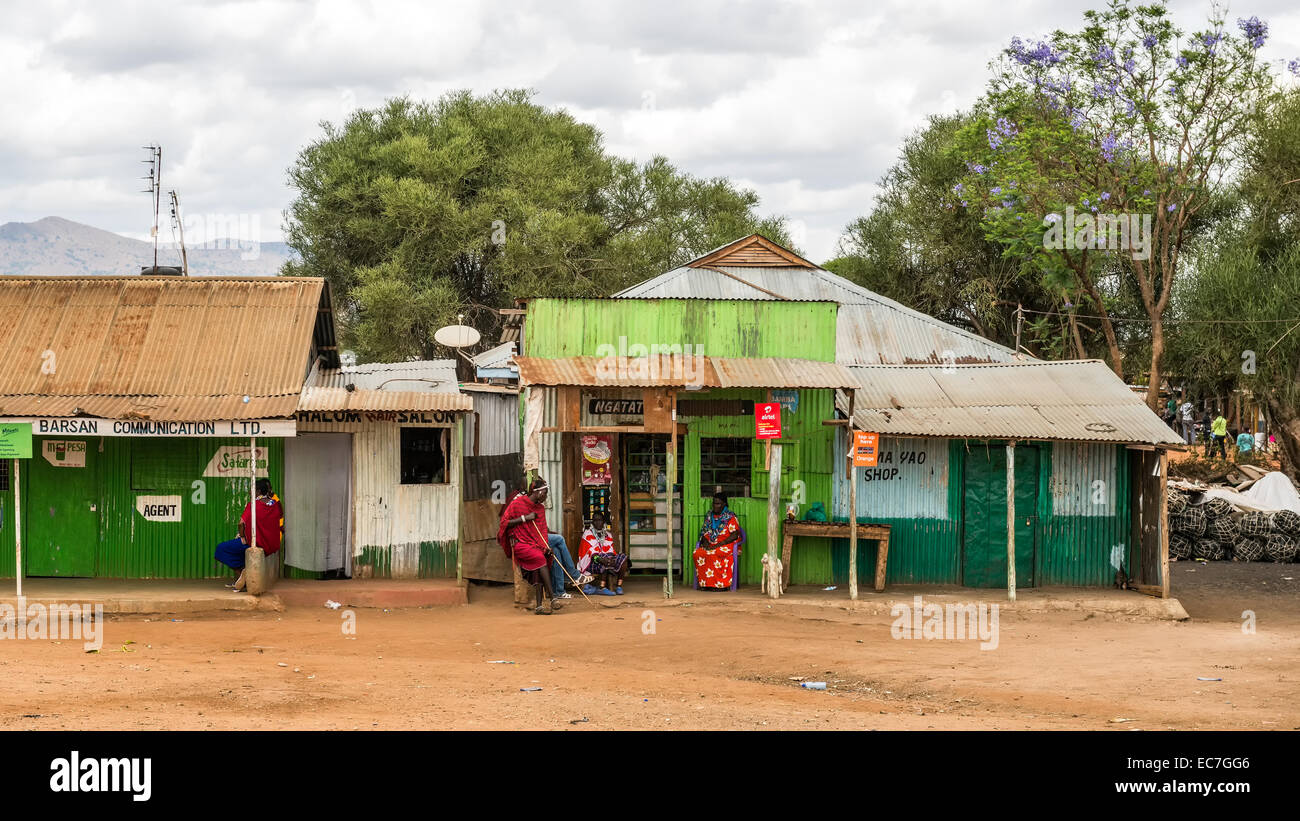 Calle típica escena en Namanga, Kenya Foto de stock