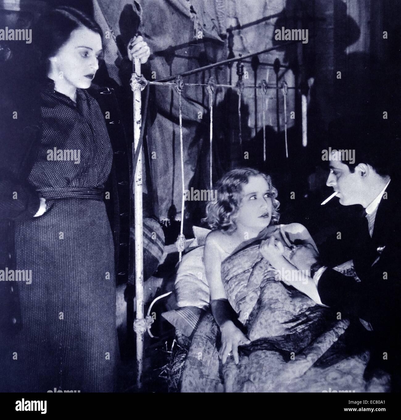 La historia de Temple Drake, 1933. Los clubes de mujeres retrocedieron en  horror cuando Paramount compró Santuario de William Faulkner, aunque la  película fue liberado bajo un disfrazar el título. Las alteraciones