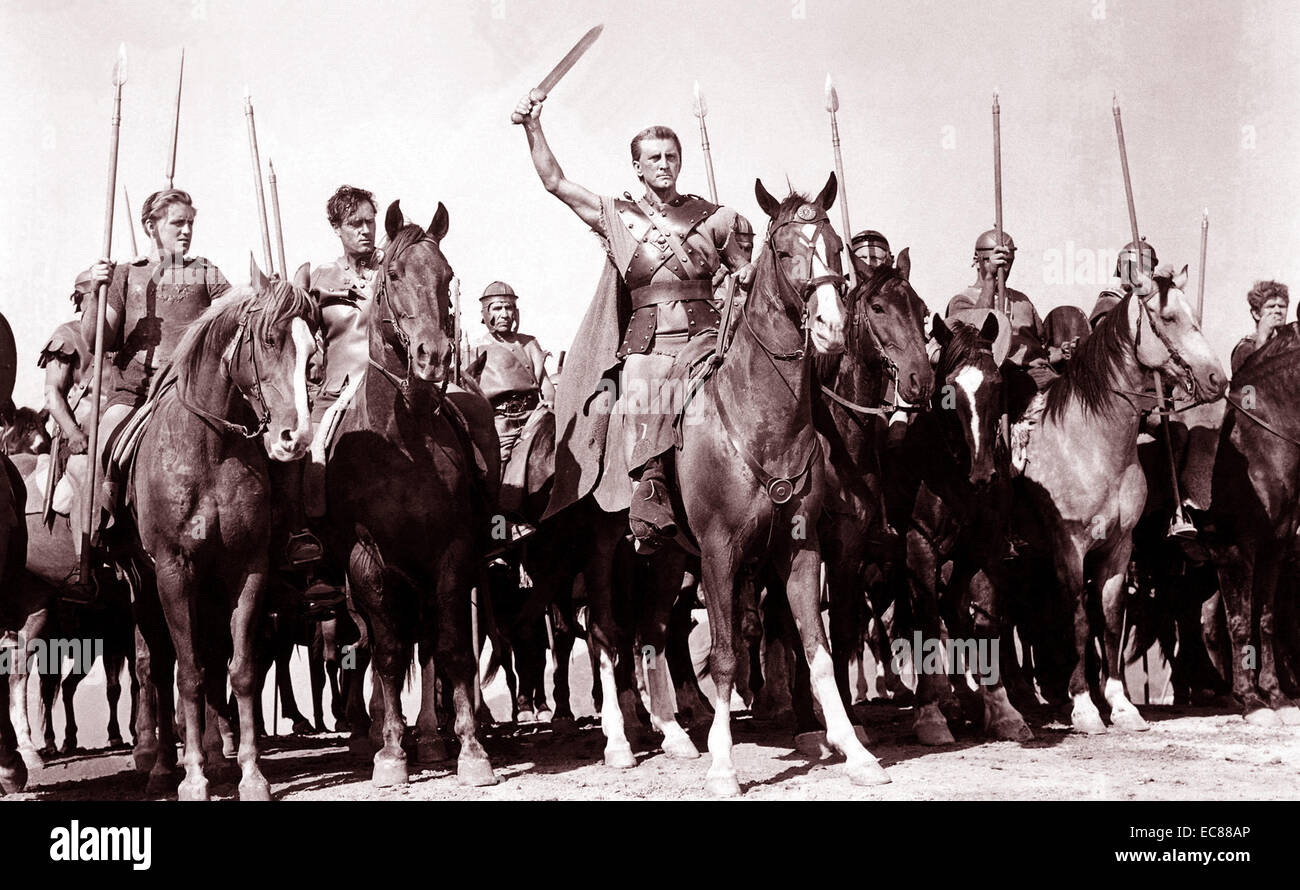 Todavía de la película 'Spartacus' la historia del esclavo Espartaco conduce una violenta rebelión contra la República Romana decadente. Mirando Kirk Douglas, Laurence Olivier y Jean Simmons. Fecha 1960 Foto de stock